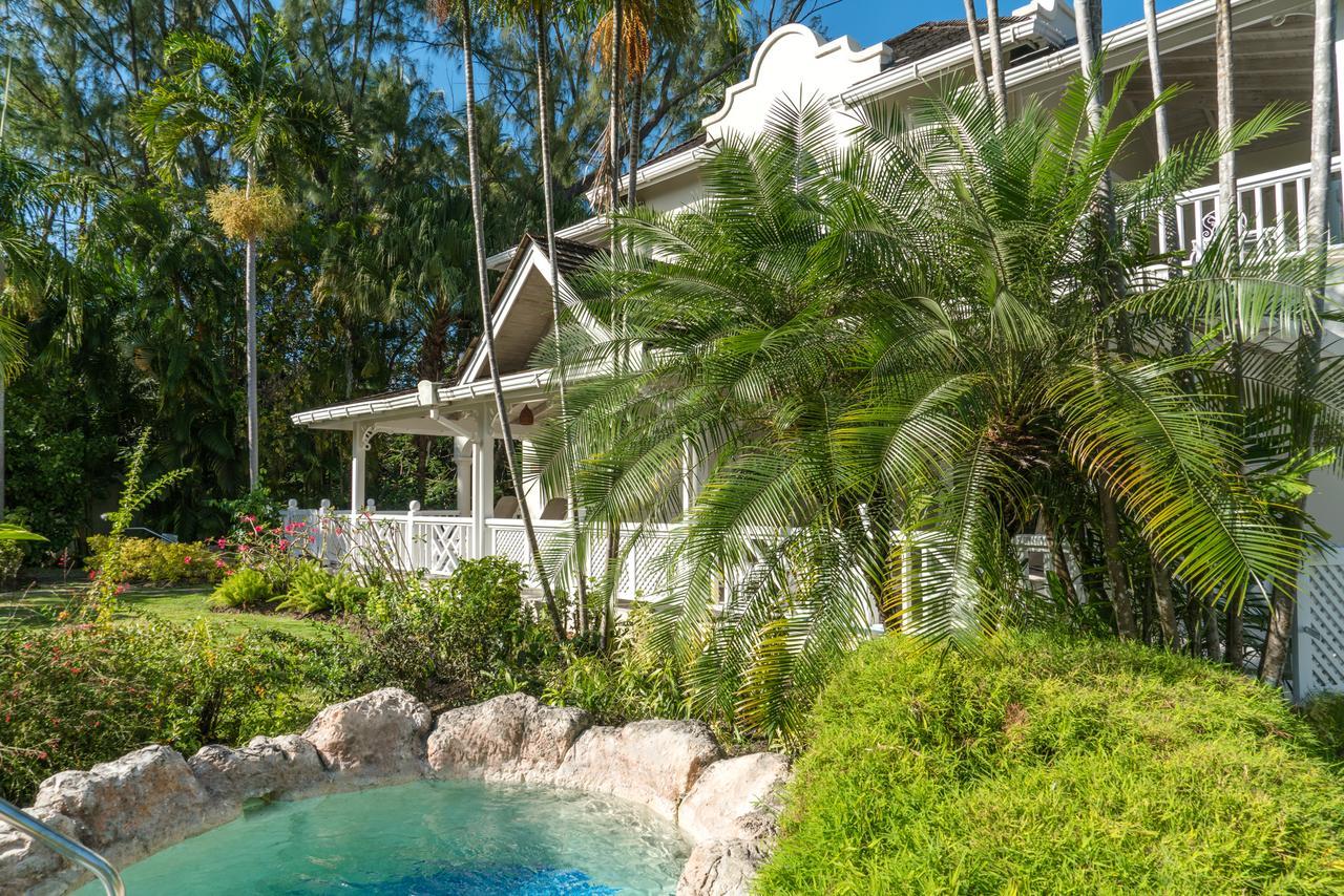 Coral Reef Club Hotel Saint James Exterior photo